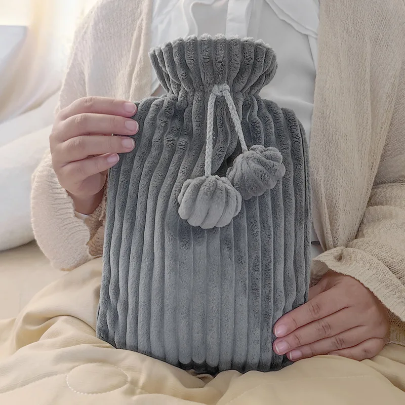 Bouillotte en peluche grise élégante